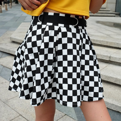 Slim pleated skirt