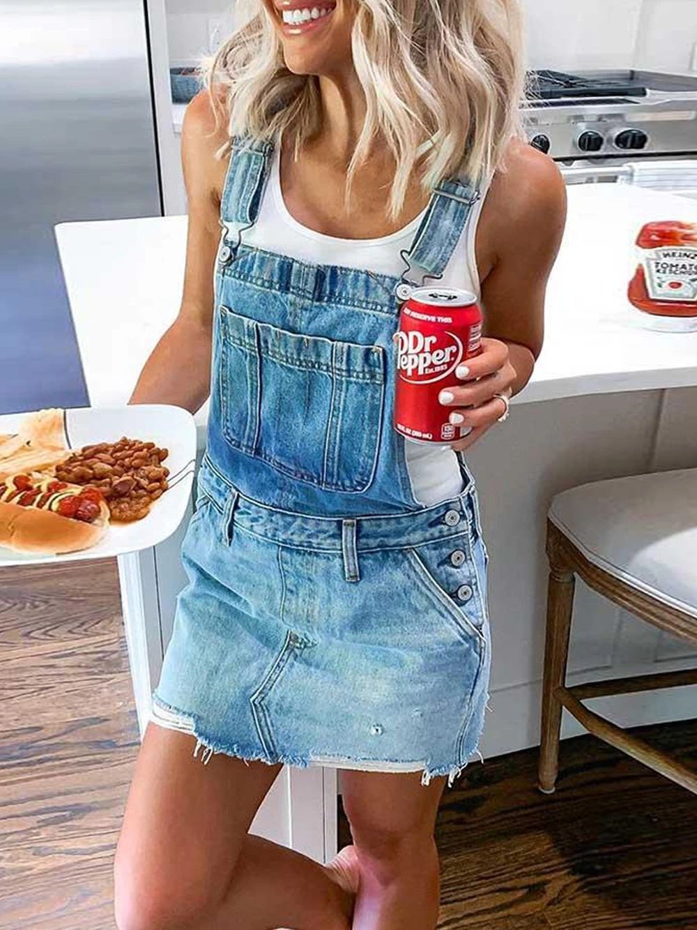 Women's denim skirt suspender skirt
