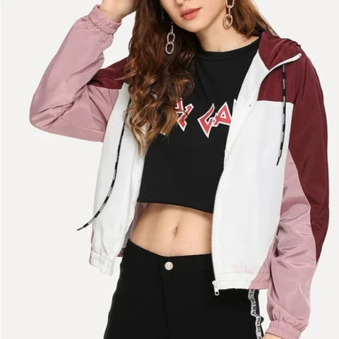 Contrasting contrast hooded windbreaker