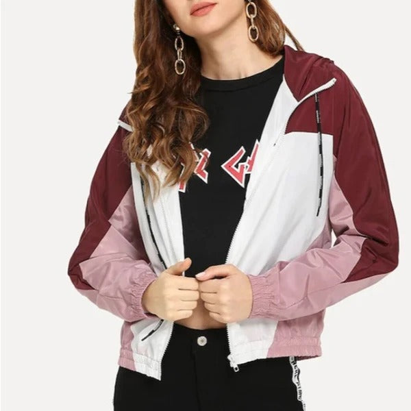 Contrasting contrast hooded windbreaker