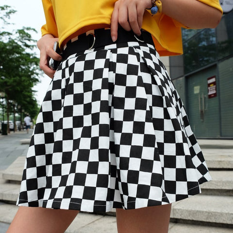Slim pleated skirt