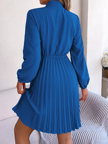 Spring and summer temperament tied waist long sleeved pleated skirt