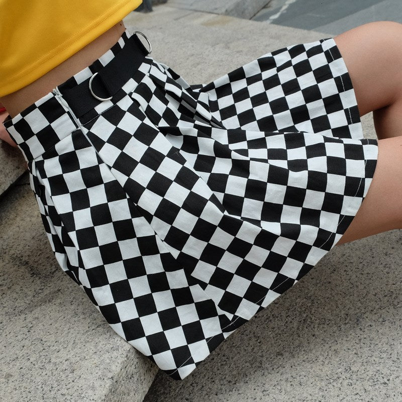 Slim pleated skirt