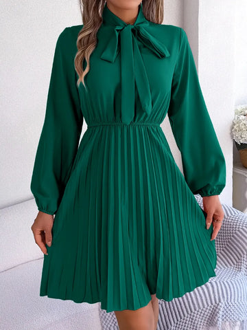 Spring and summer temperament tied waist long sleeved pleated skirt