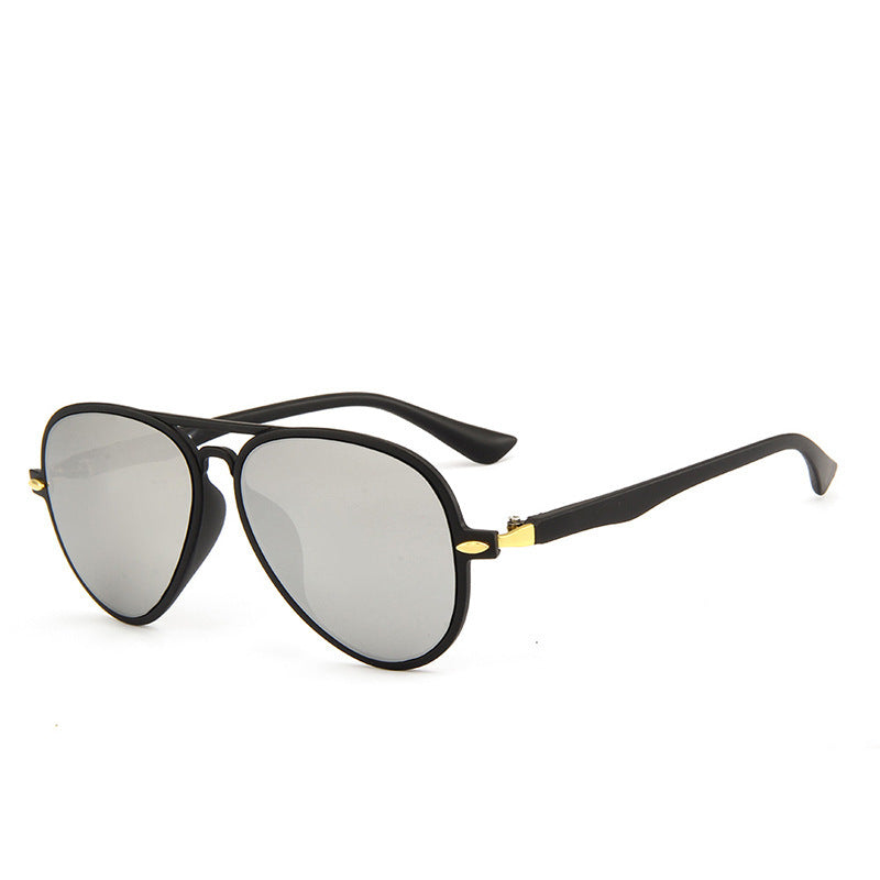 Ultralight Frame Aviator Sunglasses