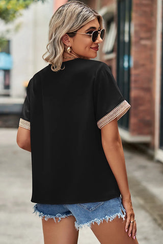 Lace patchwork V-neck solid color base T-shirt chiffon top