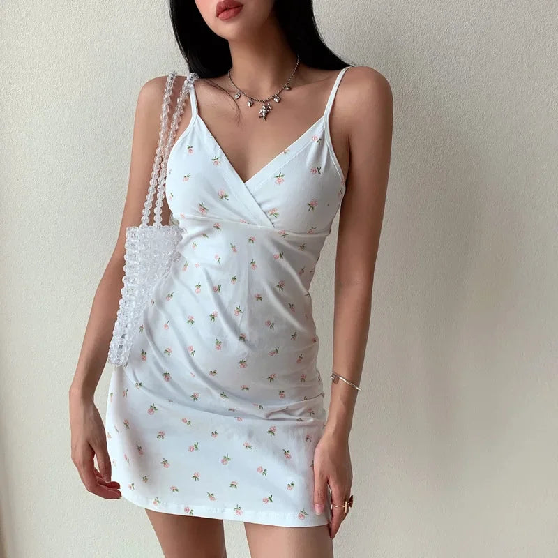 European and American pure desire retro printed V-neck sling dress women's summer 2024 New floral suspender dress women's foreign trade