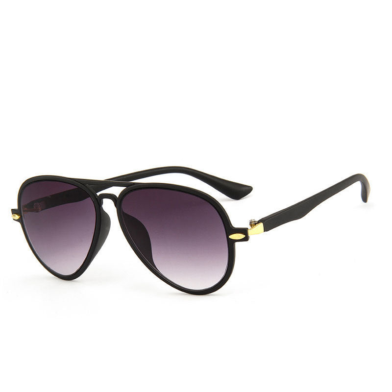 Ultralight Frame Aviator Sunglasses